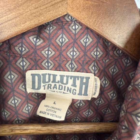 Duluth Trading Dull Dark Red Argyle Print Double Pocket Button Down Shirt LARGE - Picture 3 of 6